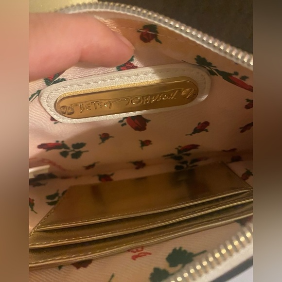 Betsey Johnson Crab jeweled striped wristlet - Picture 7 of 9